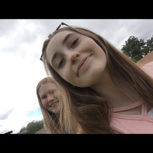 Meet your Posher, Emily